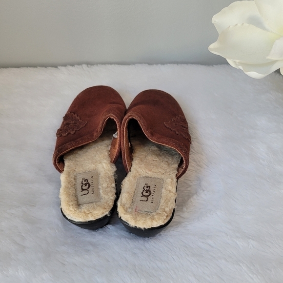 UGG Mules - Women's - Picture 5 of 10